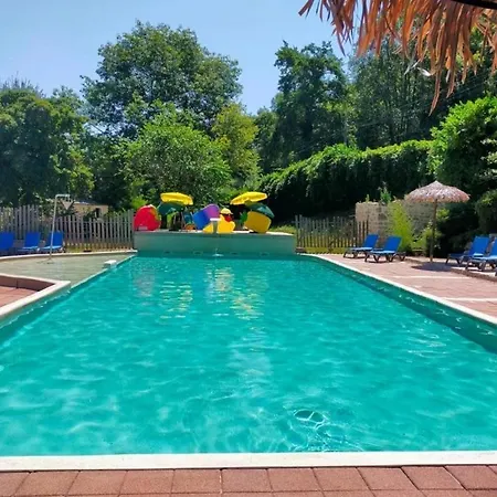 Zecamping 4 Familial Pataugeoire Pet Friendly Anime Carennac