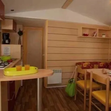 Zecamping 4 Etoiles Familial Pataugeoire Pet Friendly Anime Κάμπινγκ