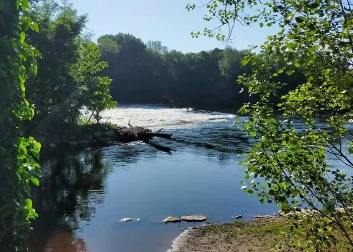 ZEcamping 4 familial pataugeoire pet friendly animé Camping Carennac