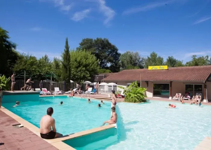 ZEcamping 4 familial pataugeoire pet friendly animé