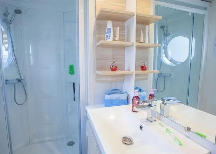 Camping ZEcamping 4 familial pataugeoire pet friendly animé