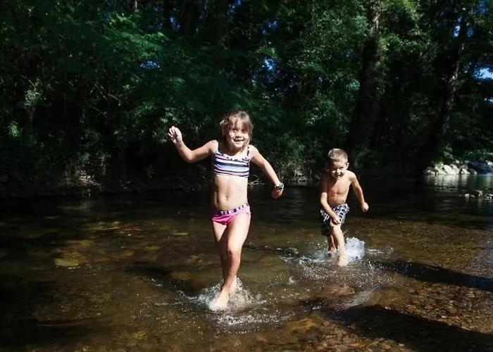 ZEcamping 4 familial pataugeoire pet friendly animé Camping *