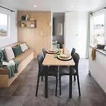 Kemping Zecamping 4 Familial Pataugeoire Pet Friendly Anime *