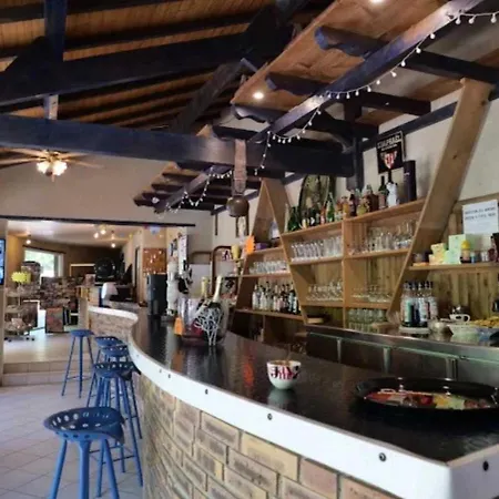 4 Etoiles - Piscine - Ccaaagh Campingplatz