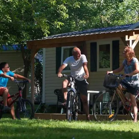 Campingplatz 4 Etoiles - Piscine - Ccaaagh