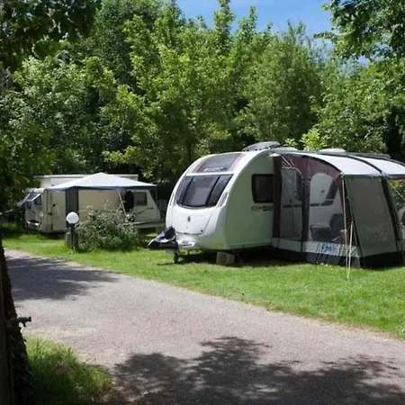 4 Etoiles - Piscine - Ccaaagh *