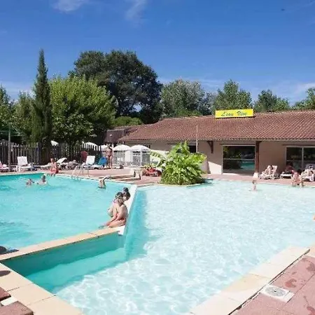 4 Etoiles - Piscine - Ccaaagh *